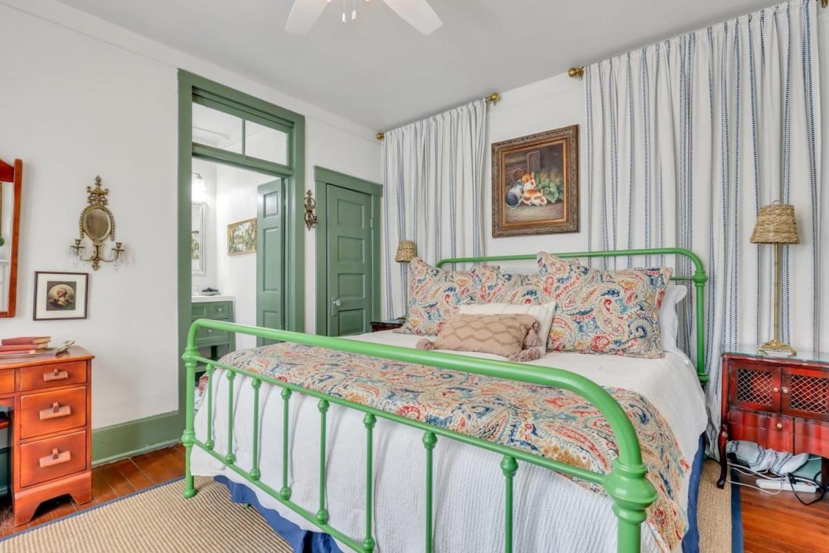 The Graham On Oglethorpe Square Vila Savannah Exterior foto